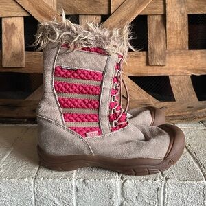 Keen Wapato WP Snow Boots size 4